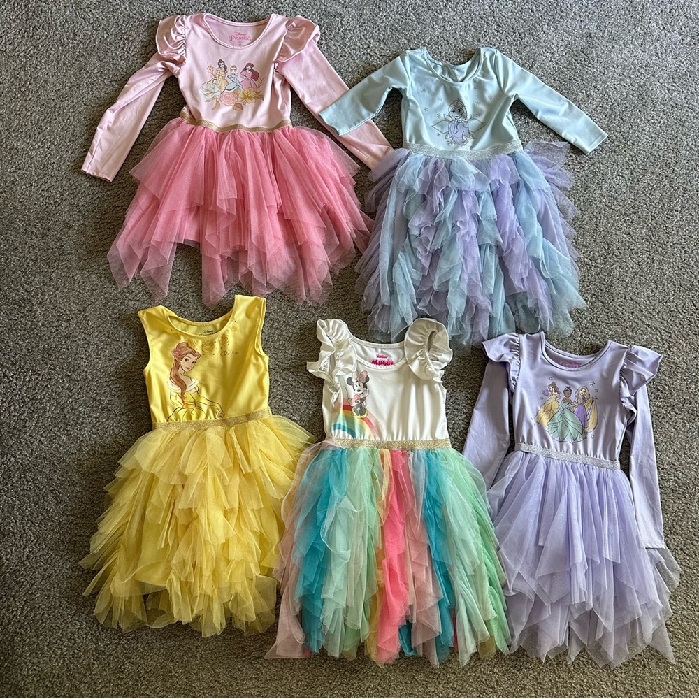 Bundle of 5T Disney dresses: princesses and Minnie Mouse